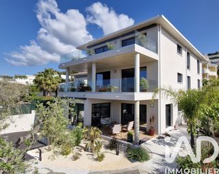  Maison � vendre 15 + pi�ces 370 m�