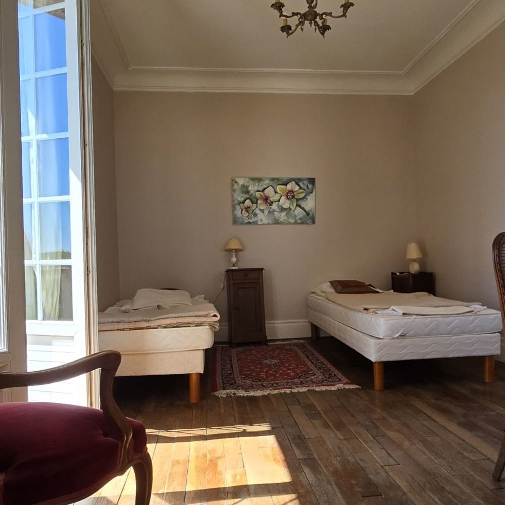 � vendre  Propri�t�/ch�teau Chamouille (02860)