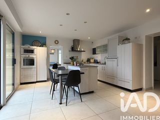  Maison � vendre 10 pi�ces 210 m�