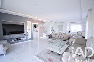  Maison � vendre 8 pi�ces 211 m�