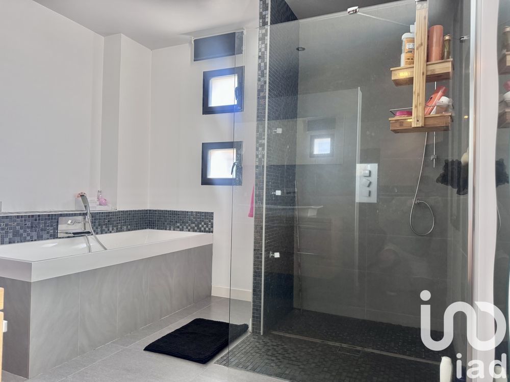 � vendre  Villa Corneilla-la-Rivi�re (66550)