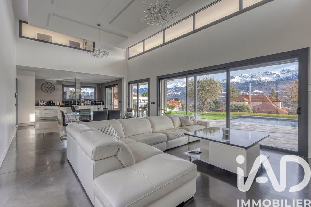 � vendre  Villa Saint-Ismier (38330)