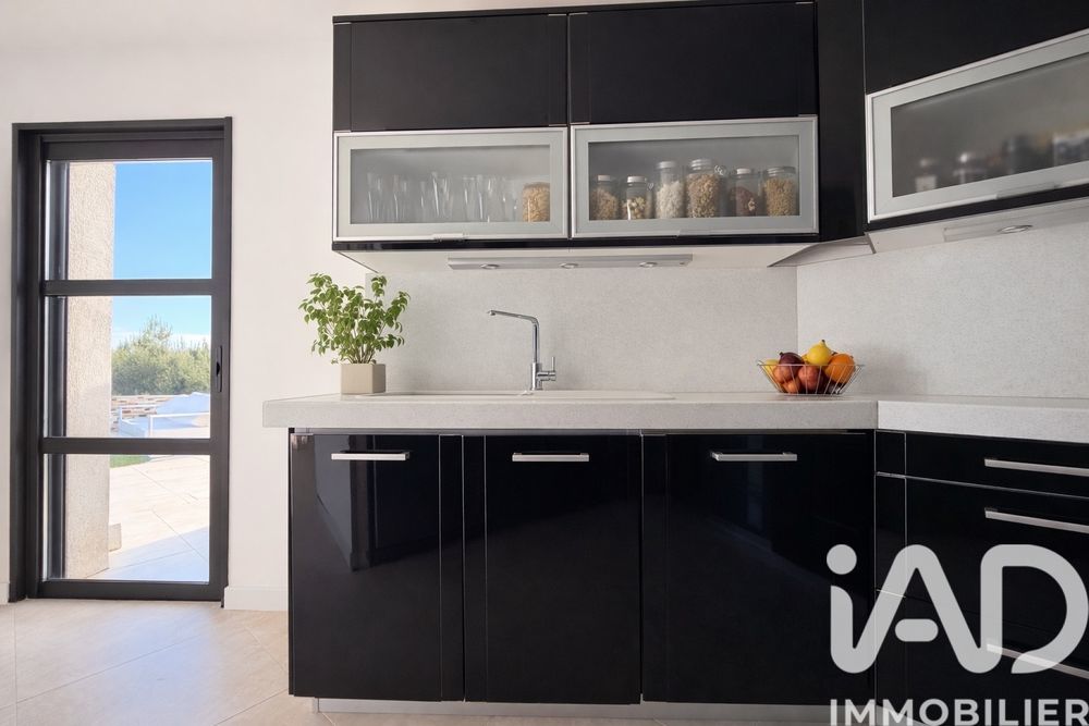 � vendre  Villa La Cadi�re-d'Azur (83740)