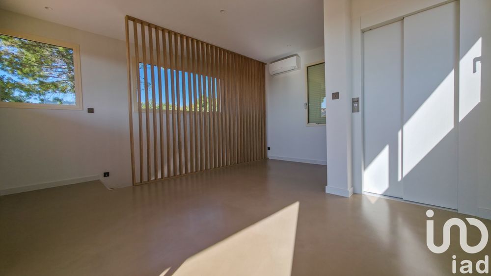 � vendre  Maison Saint-Quentin-la-Poterie (30700)