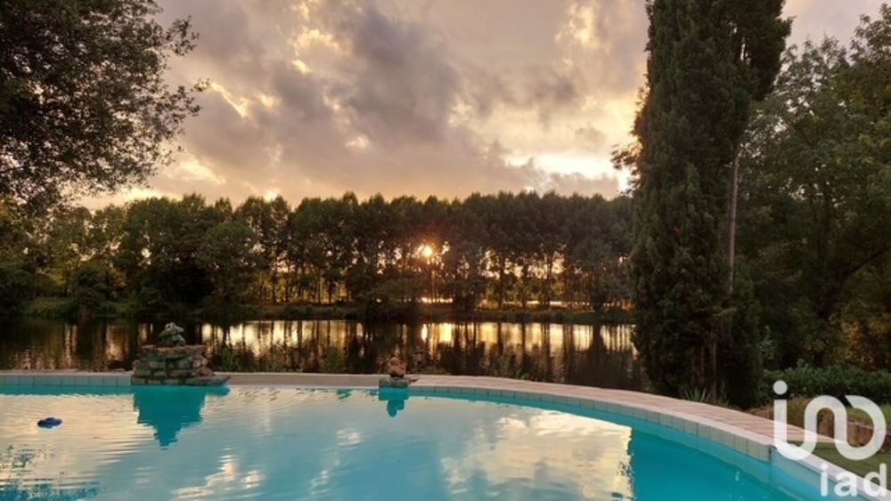 � vendre  Maison Ch�tellerault (86100)