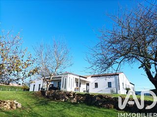  Villa � vendre 7 pi�ces 230 m�