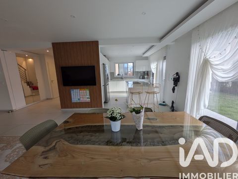   Vente Maison/villa 6 pi�ces Maison - 6 pi�ce(s) - 114 m�