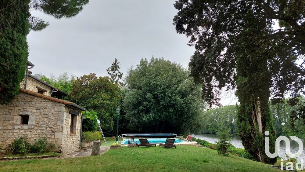 � vendre  Maison Ch�tellerault (86100)