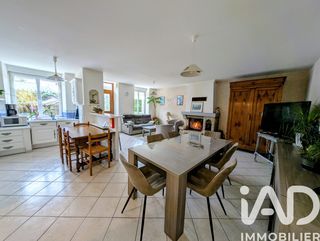  Maison � vendre 8 pi�ces 214 m�