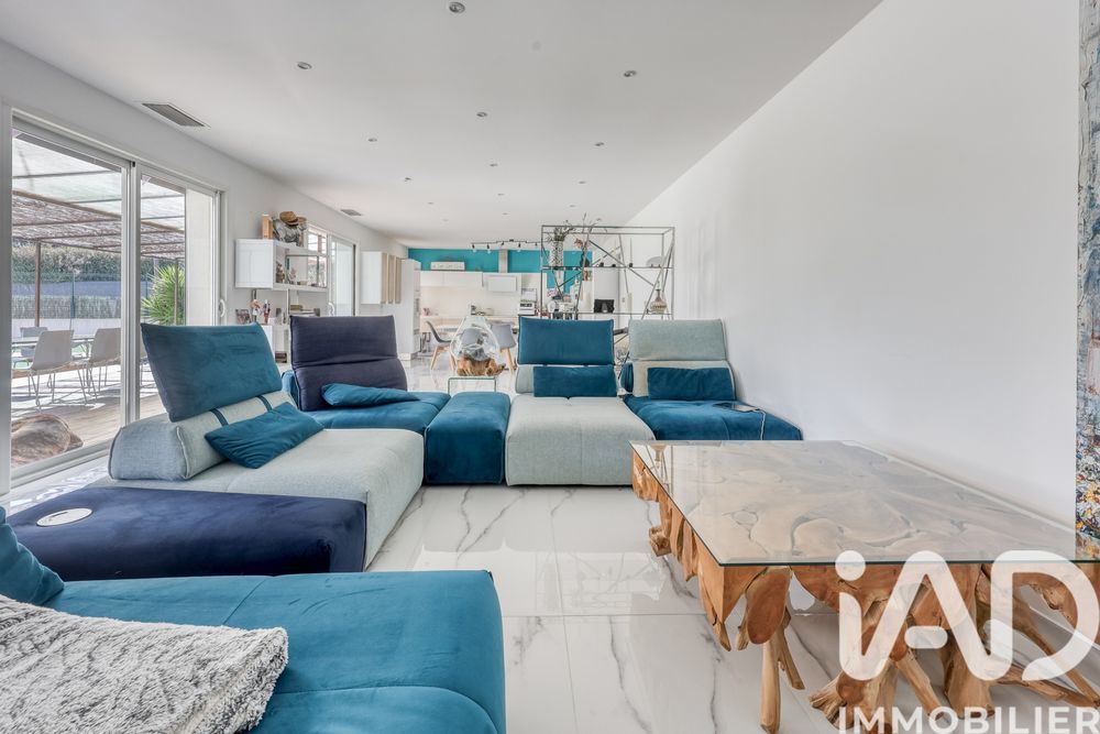 � vendre  Maison La Cadi�re-d'Azur (83740)