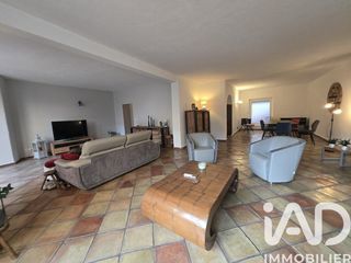  Maison � vendre 8 pi�ces 222 m�