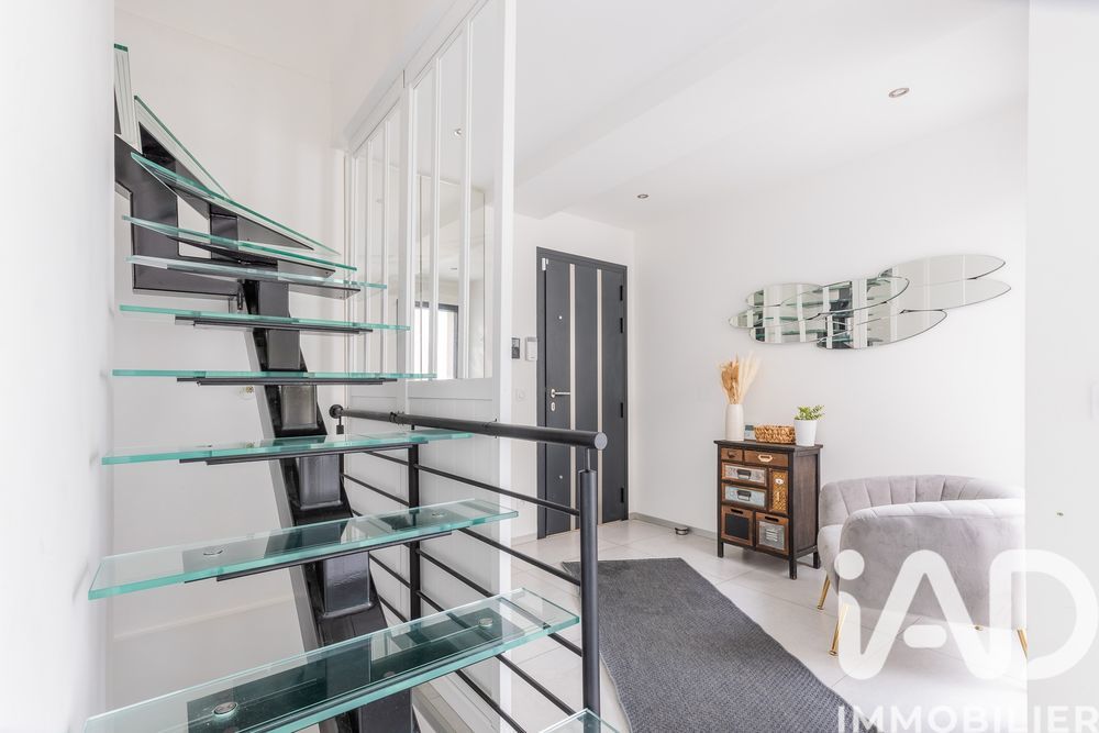 � vendre  Villa Sainte-Genevi�ve-des-Bois (91700)