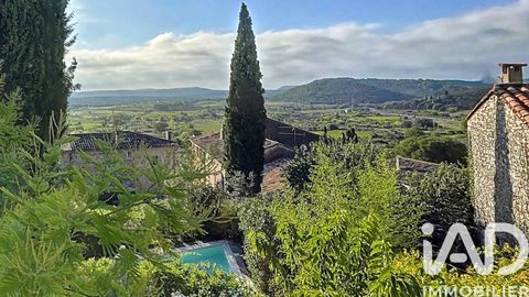   Vente Maison de village 10 pi�ces Maison - 10 pi�ce(s) - 230 m�