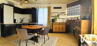  Maison � vendre 8 pi�ces 234 m�