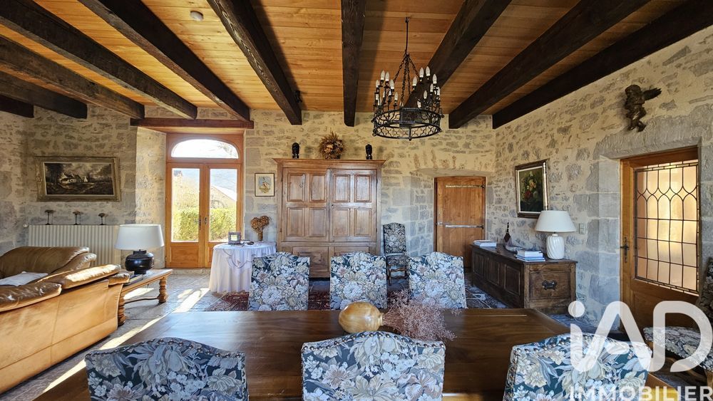 � vendre  Propri�t�/ch�teau Ambeyrac (12260)