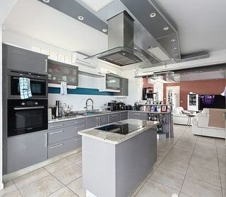  Maison � vendre 9 pi�ces 197 m�