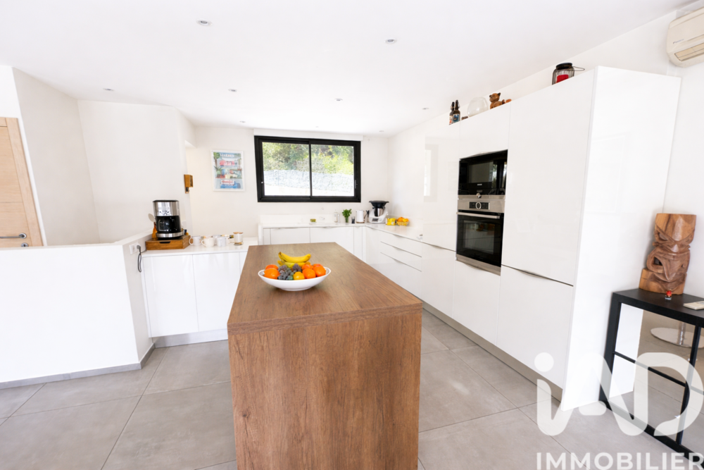 � vendre  Maison Carqueiranne (83320)