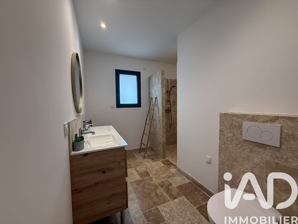 � vendre  Maison Faucon (84110)