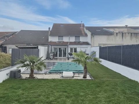   Vente Maison de village 6 pi�ces Maison - 6 pi�ce(s) - 188 m�