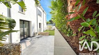  Maison � vendre 9 pi�ces 319 m�