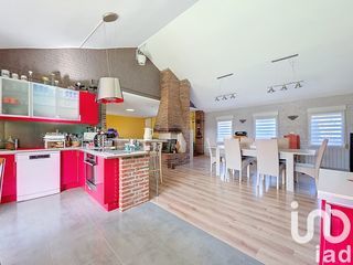  Maison � vendre 6 pi�ces 212 m�