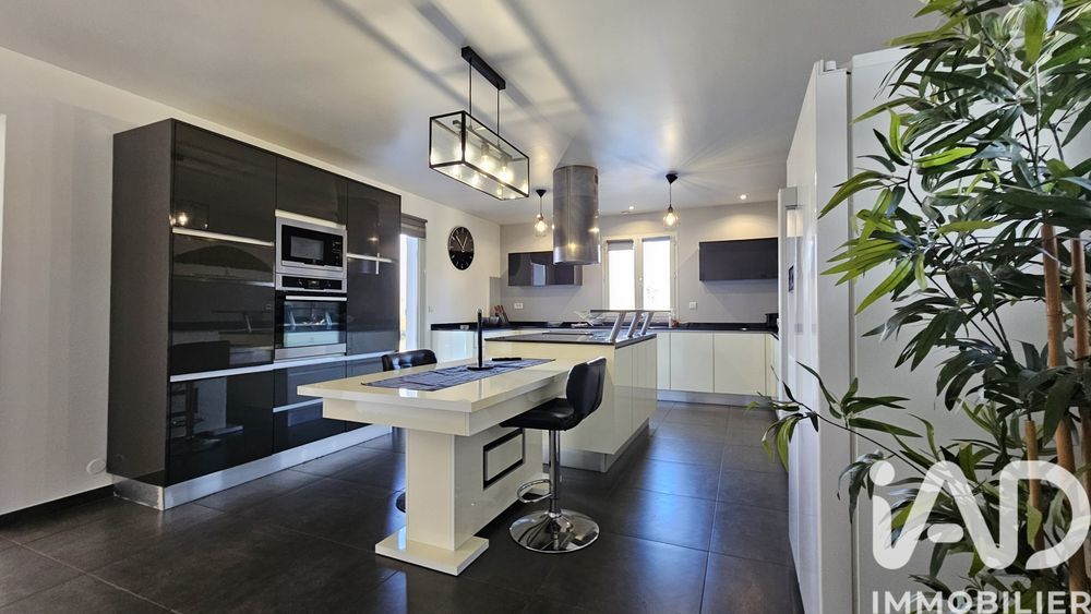 � vendre  Villa Sames (64520)