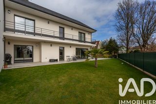  Villa � vendre 13 pi�ces 267 m�