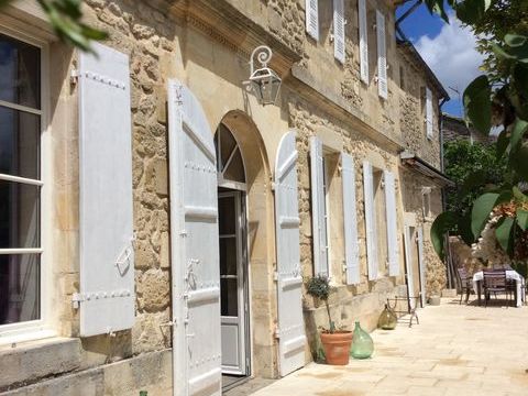   Vente Maison/villa 7 pi�ces Maison - 7 pi�ce(s) - 258 m�