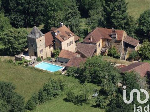   Vente Domaine 9 pi�ces Maison - 9 pi�ce(s) - 371 m�