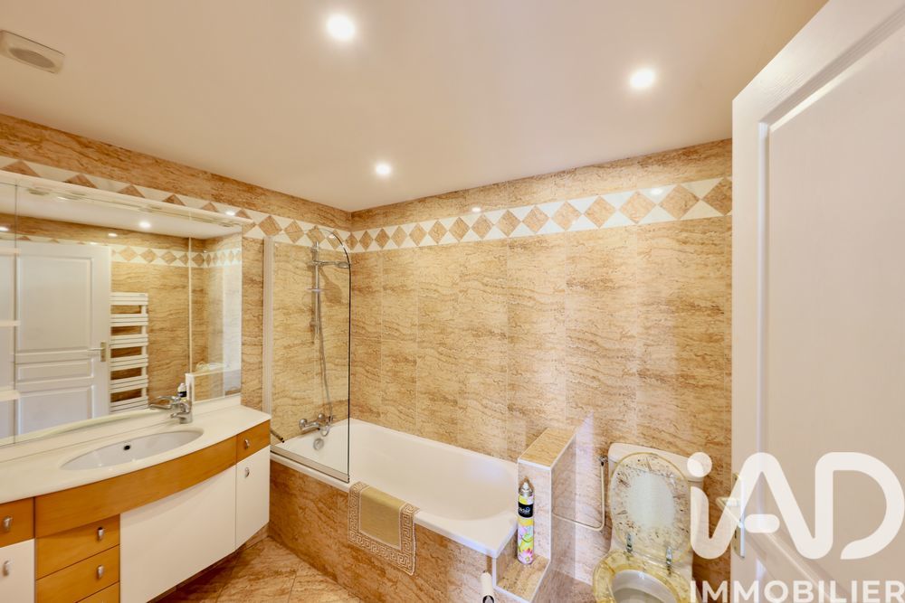 � vendre  Maison Sautron (44880)