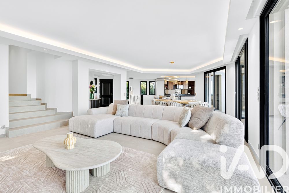 � vendre  Villa Mandelieu-la-Napoule (06210)