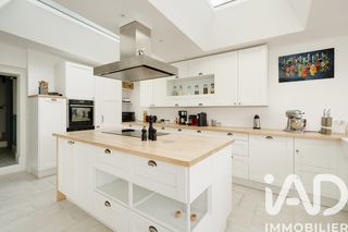  Maison � vendre 8 pi�ces 253 m�