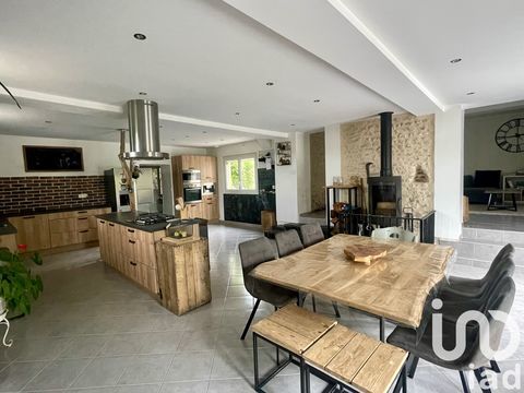   Vente Maison/villa 8 pi�ces Maison - 8 pi�ce(s) - 209 m�