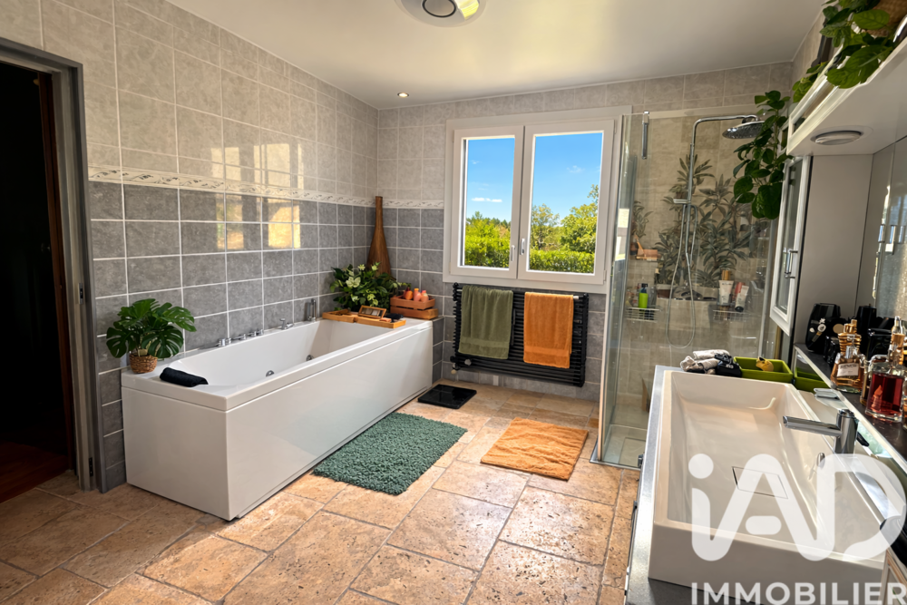 � vendre  Maison Le Thor (84250)