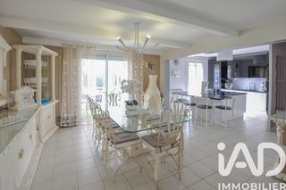  Maison � vendre 8 pi�ces 219 m�