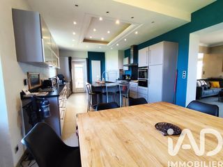  Maison � vendre 8 pi�ces 230 m�