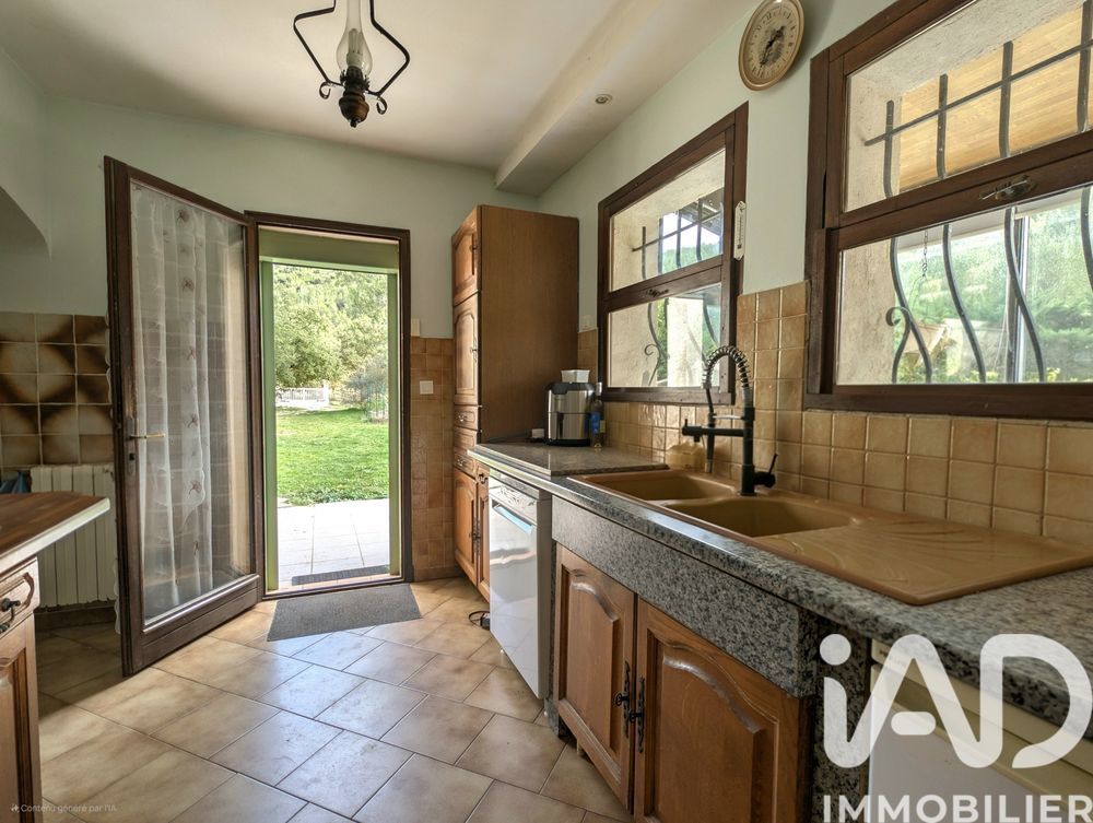 � vendre  Maison Saint-Zacharie (83640)