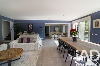  Maison � vendre 9 pi�ces 243 m�