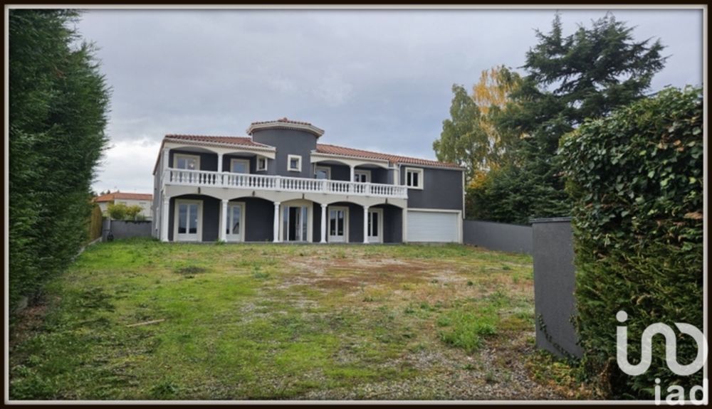 � vendre  Villa Cournon-d'Auvergne (63800)