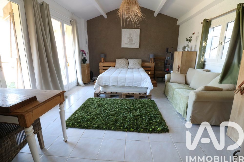 � vendre  Maison N�oules (83136)