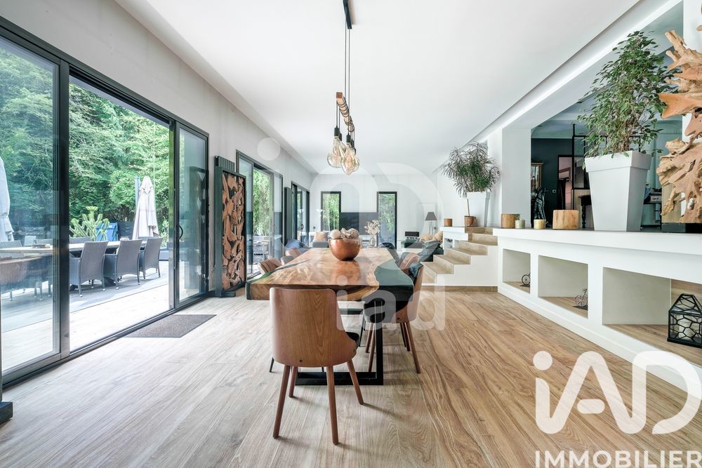 � vendre  Villa Lamorlaye (60260)