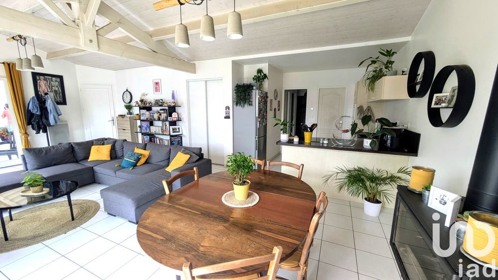 � vendre  Maison Le Bois-Plage-en-R� (17580)