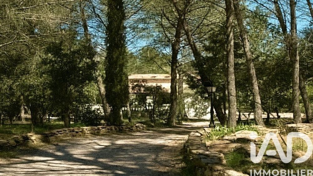 � vendre  Maison Grans (13450)