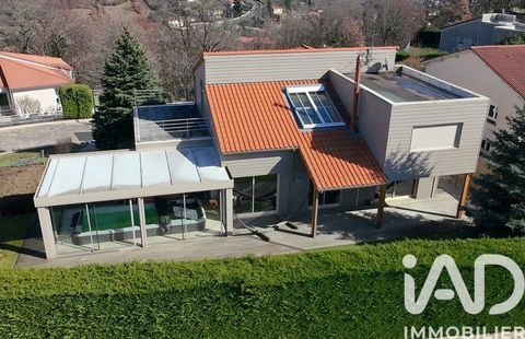   Vente Maison/villa 7 pi�ces Maison - 7 pi�ce(s) - 215 m�