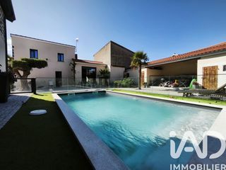  Maison � vendre 10 pi�ces 300 m�