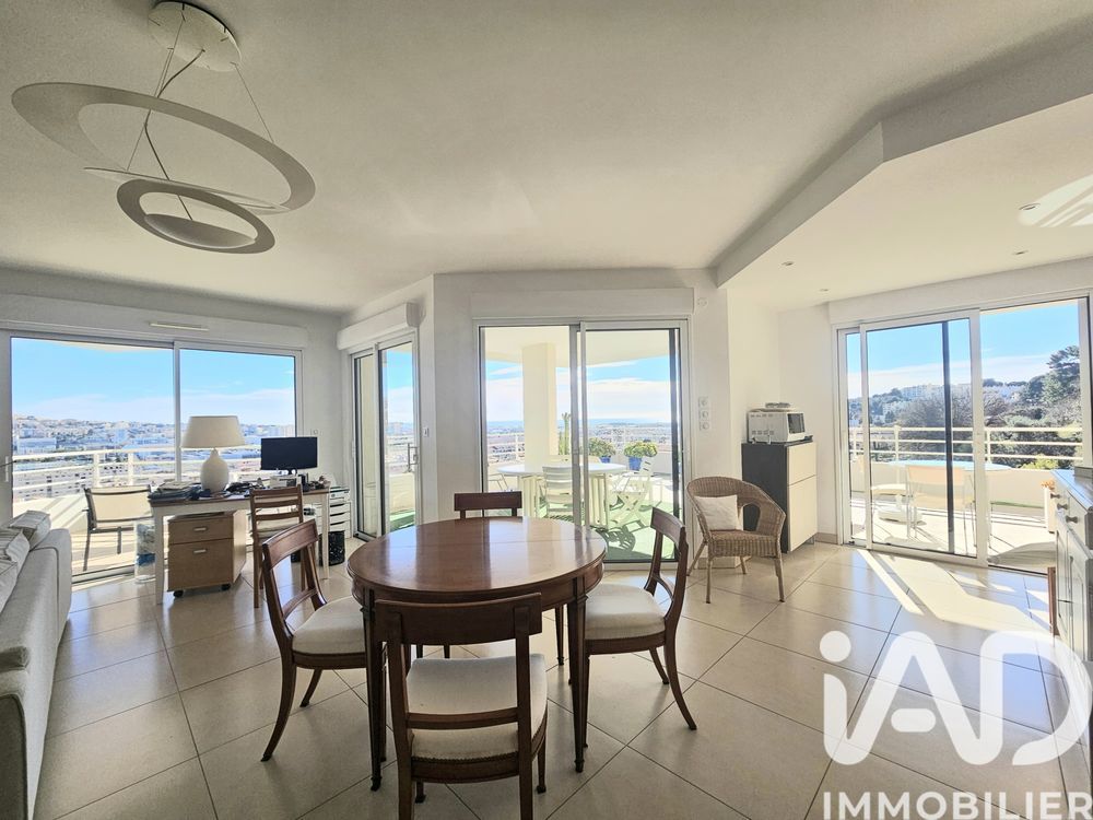 � vendre  Appartement Saint-Laurent-du-Var (06700)