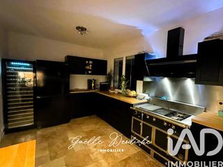  Maison � vendre 6 pi�ces 210 m�