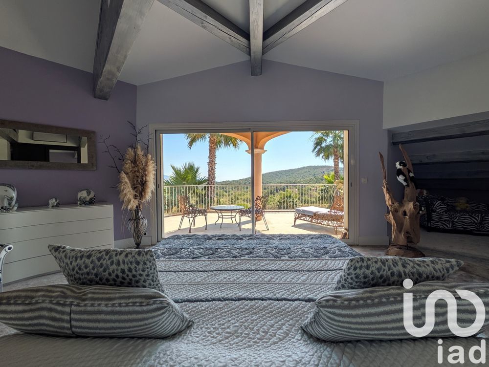 � vendre  Maison Bormes-les-Mimosas (83230)