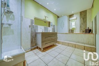  Appartement � vendre 5 pi�ces 151 m�