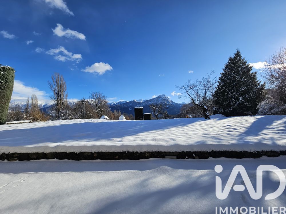 � vendre  Villa Savines-le-Lac (05160)